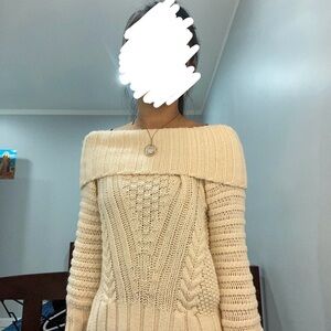 Off-Shoulder Cable Knit Sweater - Cream